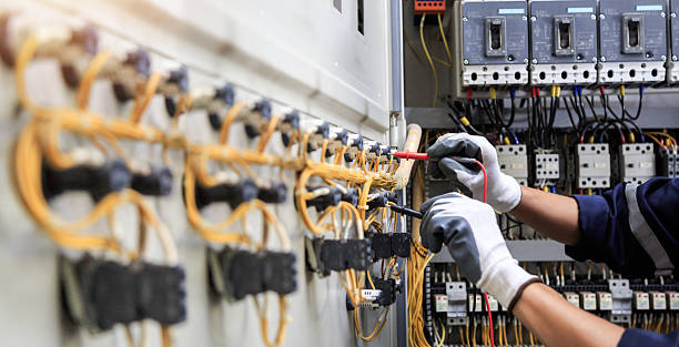 Professional Electrician technician working in Constantine, MI
